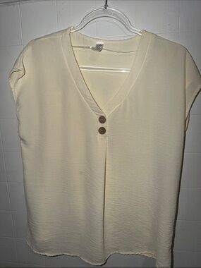 Just Be Off White/Cream Blouse size medium
